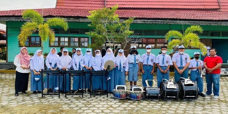 FOTO: DOK/MATA KALTENG - Sejumlah peserta didik yang memiliki bakat di bidang drum band.