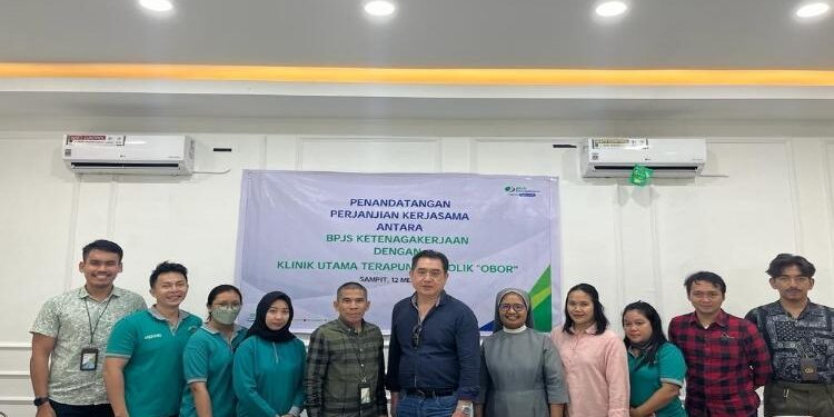 FOTO: BPJS/MATA KALTENG - Penandatanganan kerjasama BPJS Ketenagakerjaan dan Klinik Utama Terapung.