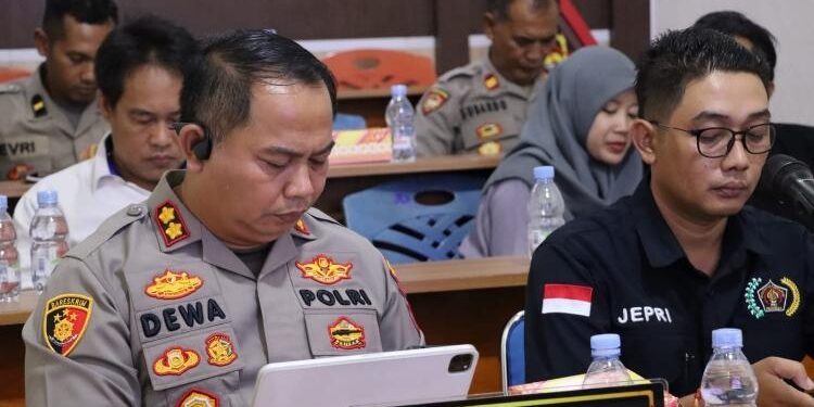 FOTO: AKH/MATAKALTENG - Dialog Publik Kebebasan dan Perlindungan Pers.