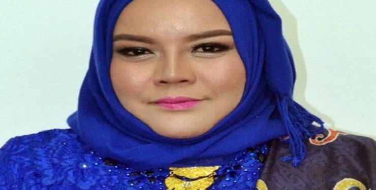 Wakil Ketua III DPRD Kalteng, Faridawaty Darland Atjeh