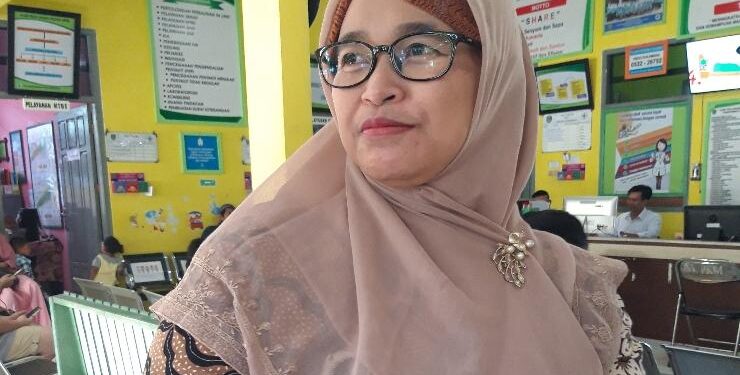 Kepala Dinas Kesehatan Sukamara, Ari Junita