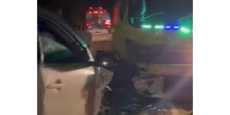 FOTO: IST/MATA KALTENG - Terlihat sebuah mobil yang terlibat kecelakaan di Jalan Jendral Sudirman KM 8 Sampit.