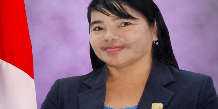 Anggota DPRD Seruyan, Atinita.