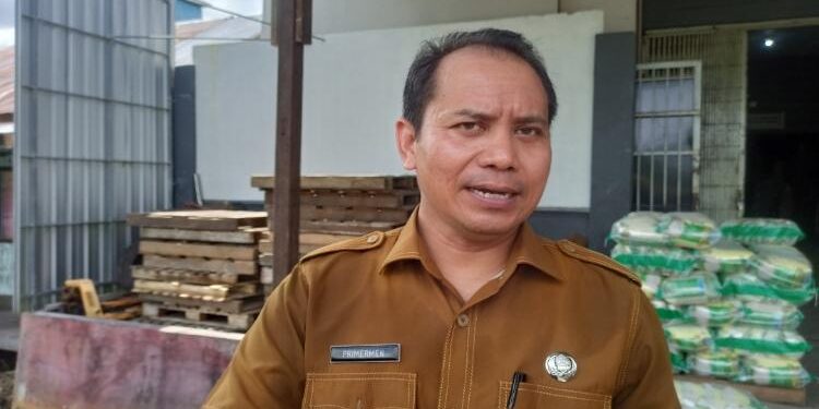 Kepala Diskoperindag Kabupaten Seruyan, Primermen.