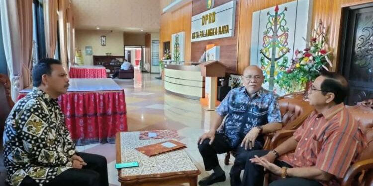 FOTO: IST/MATA KALTENG - BK DPRD Seruyan saat melakukan kunker dalam rangka kaji banding ke DPRD Kota Palangka Raya, Selasa 16 Mei 2023.
