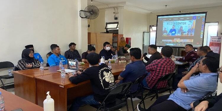 FOTO: DIAN/MATA KALTENG - Sosialisasi pendaftaran Anggota Bawaslu Wilayah III Provinsi Kalteng di Bawaslu Kotim, Sabtu 27 Mei 2023.