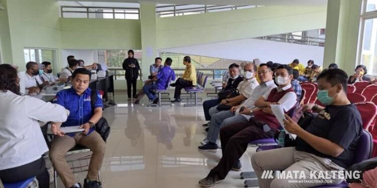 FOTO : DIAN/MATA KALTENG - Tes kesehatan Bacaleg Kotim di RSUD dr Murjani, Sampit, 3 Mei 2023.