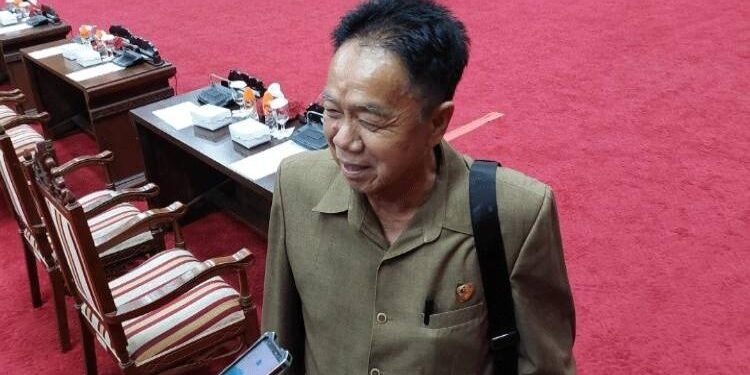 Anggota DPRD Kalteng, Duwel Rawing.