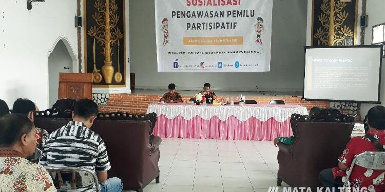 FOTO: TAUFIK/MATAKALTENG - Kegiatan Sosialisasi Pengawasan Pemilu oleh Bawaslu Barsel.
