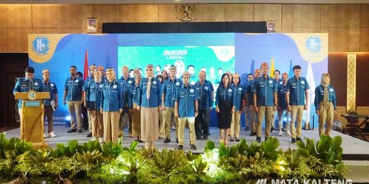 FOTO: IST/MATAKALTENG - Pelantikan Pengurus Gerakan Ekonomi Kreatif Nasional (GEKRAFS) Dewan Pimpinan Wilayah Kalimantan Tengah (Kalteng) Periode 2023-2028.