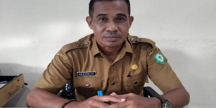 Lurah Baamang Hulu, Rudi Setiawan.