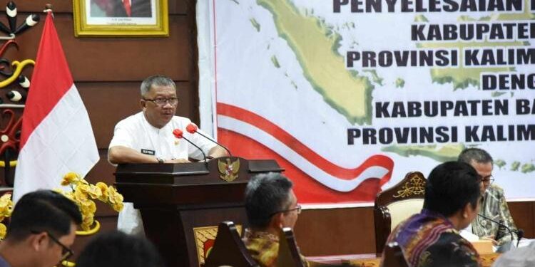 FOTO: VI/MATAKALTENG - Asisten Pemerintahan dan Kesejahteraan Rakyat, Katma F. Dirun, saat menyampaikan sambutan.