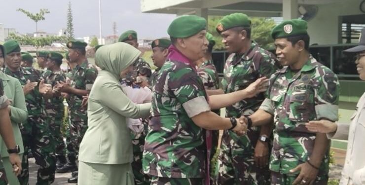 FOTO : AGUS/MATA KALTENG - Acara pisah sambut yang digelar di halaman Makodim 1015 Sampit, Rabu 14 Juni 2023.