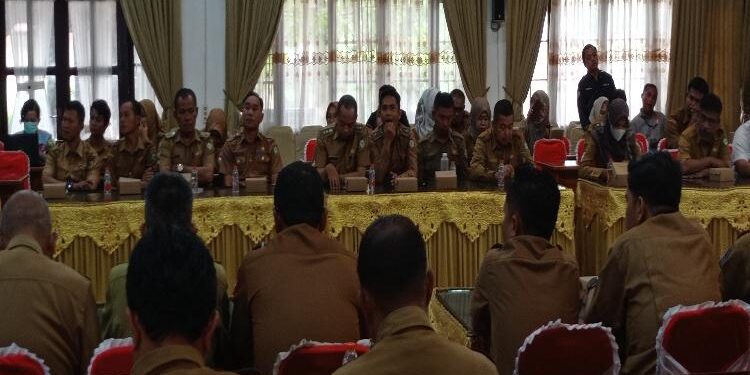 FOTO: DOKUMEN DEV/MATAKALTENG - Sejumlah Kades saat mengikuti Bimtek Desa Antikorupsi, Selasa 20 Juni 2023.