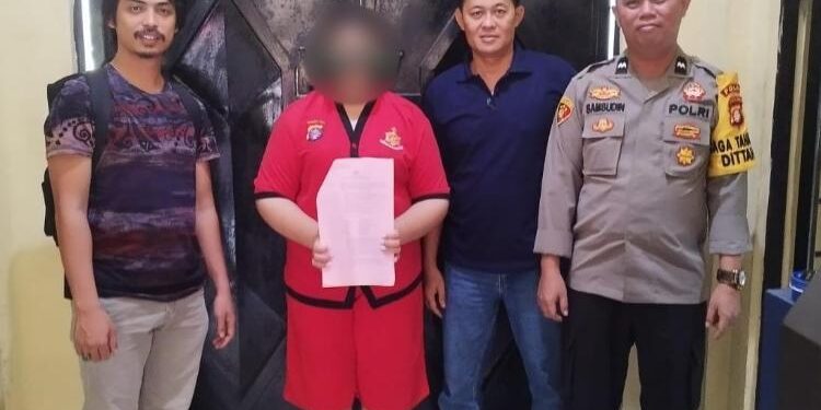 FOTO: HUMAS POLDA/MATAKALTENG - Jajaran kepolisian saat berhasil mengamankan terduga pelaku.