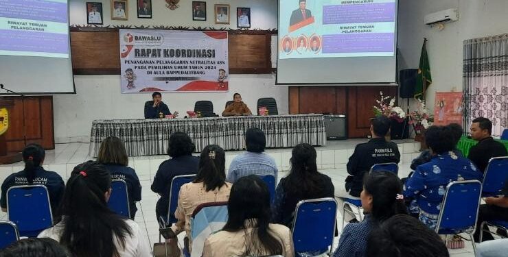 FOTO : SID/MATA KALTENG - Suasana rapat koordinasi penanganan pelanggaran netralitas ASN pada pemilu 2024, yang diikuti oleh panwaslu kecamatan, Jumat, 23 Juni 2023.