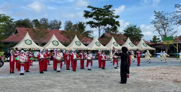 FOTO : Dok/MATA KALTENG - Suasana pelajaran ekstrakurikuler di SMPN 3 Sampit saat gelar karya p5.