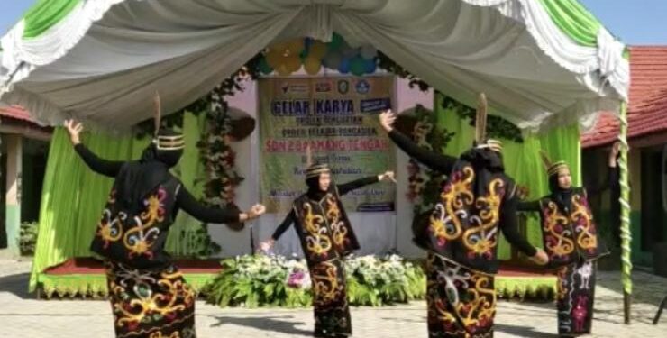 FOTO : Dok/MATA KALTENG - Gelar karya p5 di SDN 2 Baamang Tengah belum lama ini.