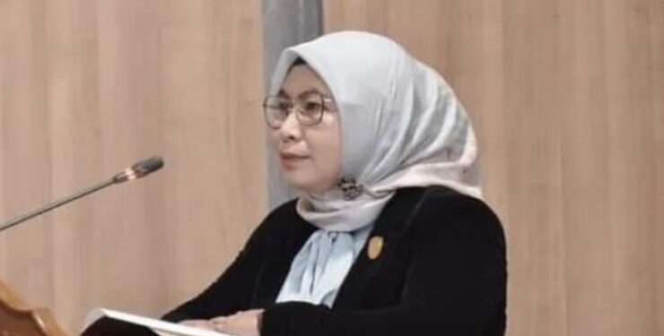 Anggota Komisi II DPRD Kotim Darmawati