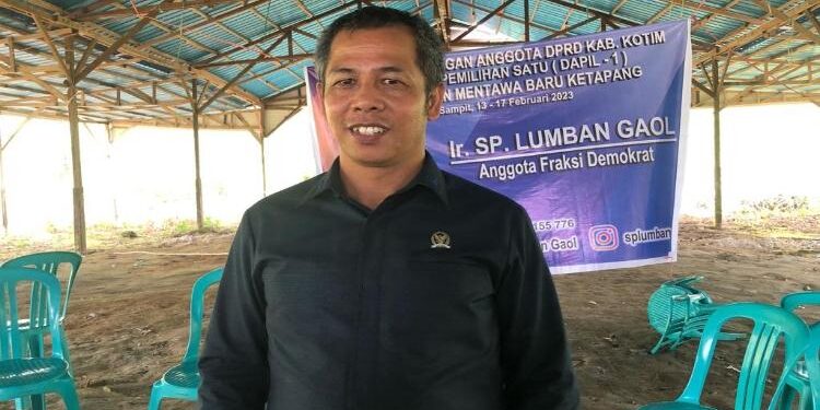 FOTO: MATAKALTENG - Anggota DPRD Kotim, SP Lumban Gaol.