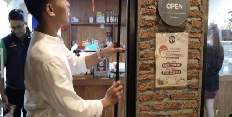 FOTO : Dok/MATA KALTENG - Salah satu Cafe di Jalan S Parman Kota Sampit belum lama ini dibobol maling.
