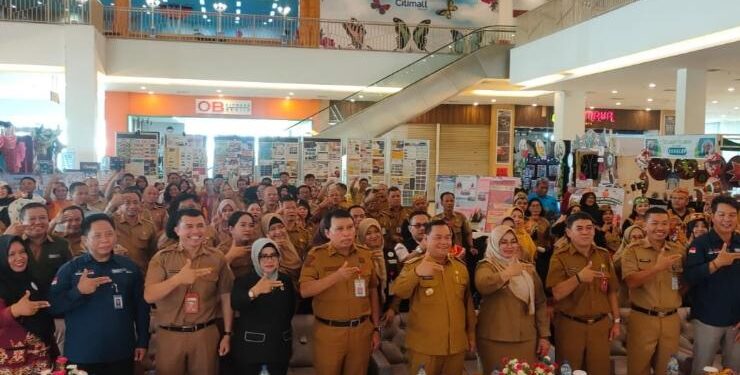 FOTO : IST/MATA KALTENG - Pembukaan panen hasil belajar calon guru penggerak angkatan 7, di Citymall, Sampit 10 Juli 2023.