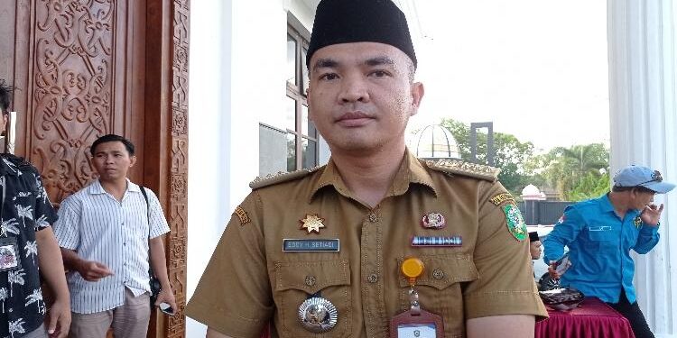 Camat Mentawa Baru Ketapang, Eddy Hidayat Setiadi.