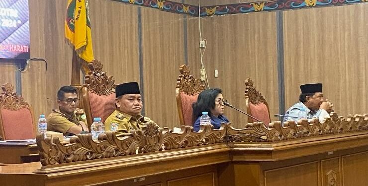 FOTO : DIAN TARESA/MATAKALTENG - Bupati Kotim, Halikinnor saat menghadiri rapat paripurna di DPRD Kotim, 10 Juli 2023.