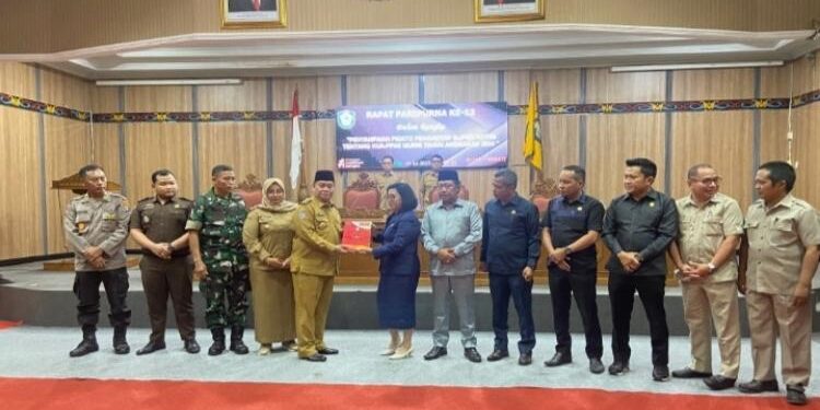 FOTO: DIAN/MATA KALTENG - Paripurna LKPJ Tahun Anggaran 2022.