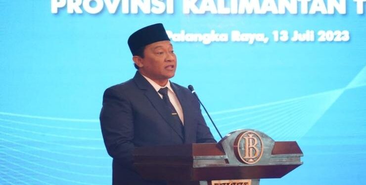 FOTO : IST/MATAKALTENG - Wagub Kalteng Edy Pratowo menyaksikan pengukuhan Kalan dan peresmian Gedung Baru Kantor Perwakilan BI Kalteng. 