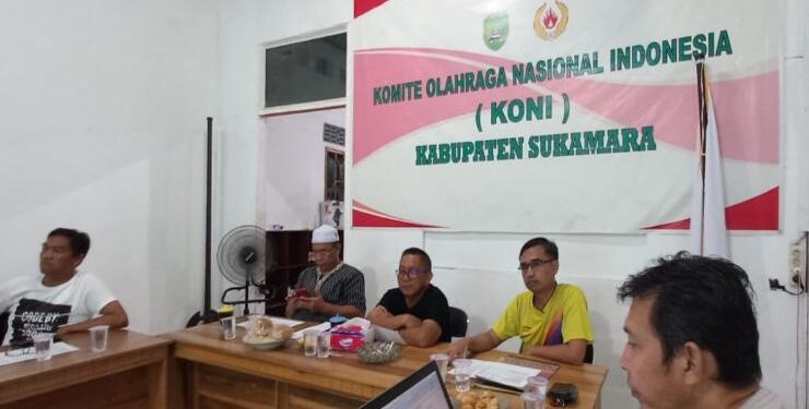 FOTO : AKH/MATAKALTENG - Rapat persiapan Pengurus KONI Sukamara jelang Porprov Kalteng.