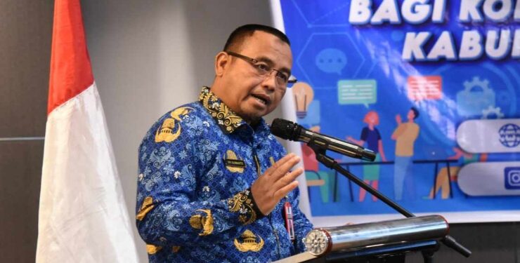 FOTO : IST/MATAKALTENG - Asisten Adum Sri Suwanto membuka Bimtek Platform Digital Kemitraan bagi KIM. 