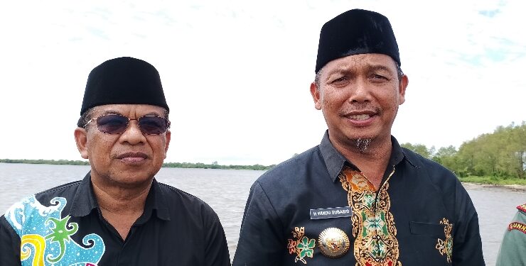 Bupati Sukamara Windu Subagio bersama Wabup Sukamara, Ahmadi