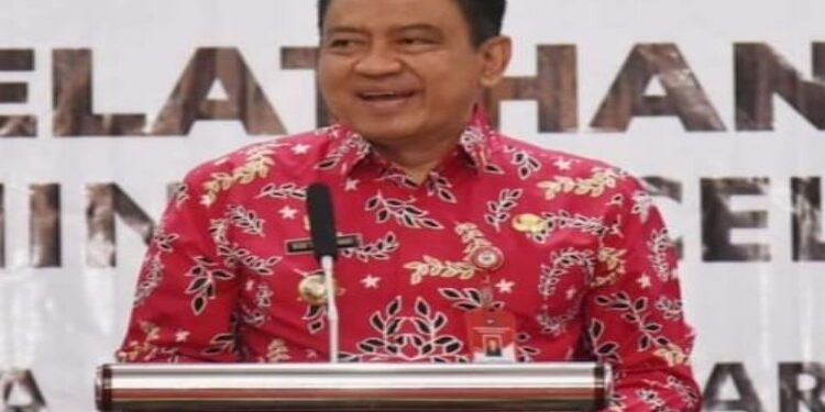FOTO: IST/MATAKALTENG - Penjabat Bupati Kabupaten Kotawaringin Barat Budi Santosa.