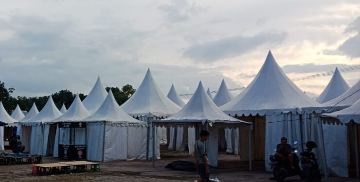 FOTO : IST/MATAKALTENG - Persiapan Nur Mentaya Ekspo hampir 90 persen, terlihat seluruh tenda terpasang, Senin 24 Juli 2023.