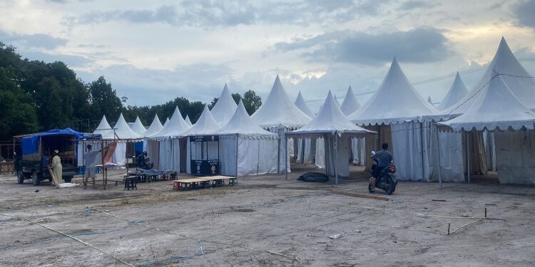 FOTO: DOK/MATA KALTENG - Persiapan pembukaan expo di Terowongan Nur Mentaya, Sampit.