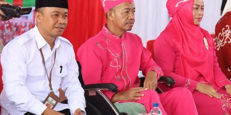 FOTO: PROKOM/MATA KALTENG - Bupati Seruyan, Yulhaidir (tengah) saat menghadiri HAN 2023 di Lapangan Tenis Indoor Kuala Pembuang, Rabu 26 Juli 2023.