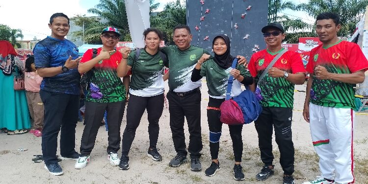 FOTO: IST/MATAKALTENG - Atlet panjat tebing Sukamara yang meraih mendali emas pada Porprov Kalteng 2023.