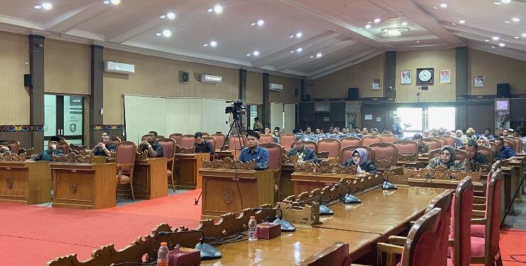 FOTO : DIAN/MATA KALTENG - Penyampaian hasil reses Anggota DPRD Kotim kepada Pemerintah Daerah setempat, Senin 31 Juli 2023.