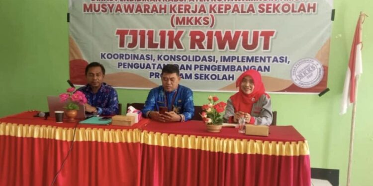 FOTO: DISDIK/MATA KALTENG - MKKS Tjilik Riwut gelar koordinasi, konsolidasi, implementasi penguatan dan pengembangan program sekolah, 3 Agustus 2023.