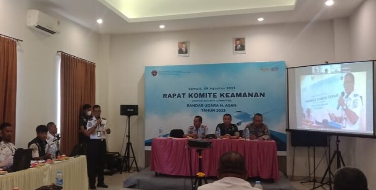 FOTO : IST/MATAKALTENG - Rapat Komite Keselamatan Bandara H. Asan Sampit, Rabu 9 Agustus 2023.