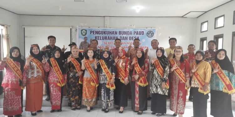 FOTO: KECAMATAN/MATAKALTENG - Pengukuhan bunda PAUD se Kecamatan Kota Besi, Kabupaten Kotim, Jumat 11 Agustus 2023.