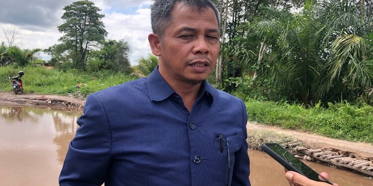 FOTO: MATAKALTENG - Anggota DPRD Kotim, SP Lumban Gaol.