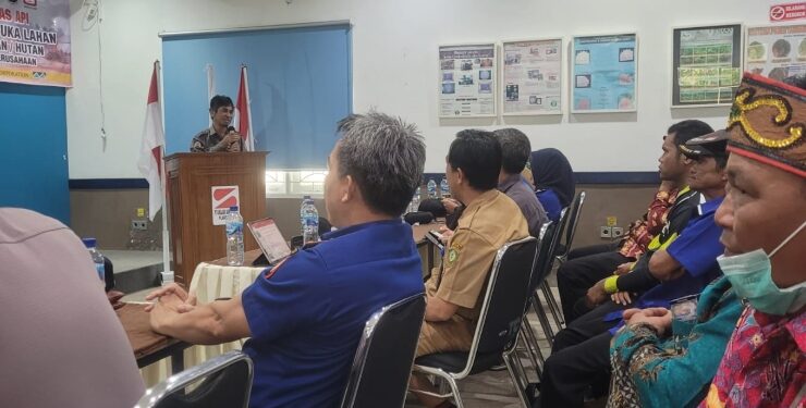 FOTO : BPBD/MATA KALTENG - Sosialisasi Karhutla di PT Musimas, Sebabi, Kabupaten Kotim, Senin 14 Agustus 2023.