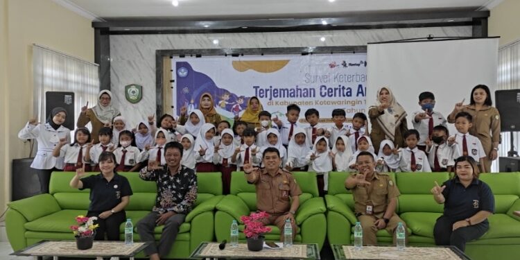 FOTO: DISDIK/MATA KALTENG - Kegiatan membaca cerita bahasa Sampit di Dinas Pendidikan Kotim, Selasa 15 Agustus 2023.