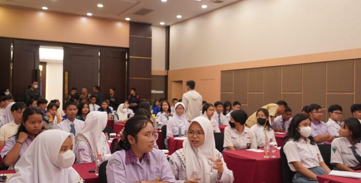 FOTO : OLIVIA/MATAKALTENG - Kegiatan Bimbingan Teknis Keterampilan Menyusun Teks Cerita Sejarah. 