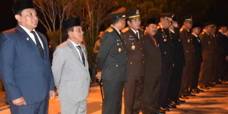 FOTO: IST/MATAKALTENG - Wagub Kalteng Ikuti Apel Kehormatan dan Renungan Suci HUT Ke-78 RI di TMP Sanaman Lampang.