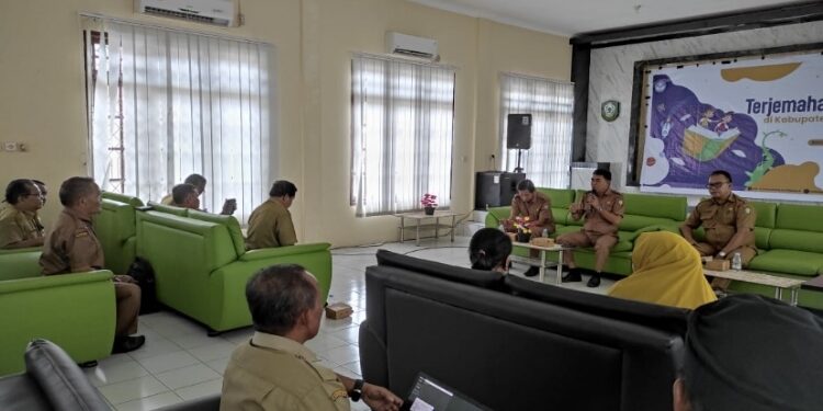 FOTO: DISDIK/MATA KALTENG - Konsolidasi Korwil 17 Kecamatan wilayah Kotim di Dinas Pendidikan Kotim, Jumat 18 Agustus 2023.