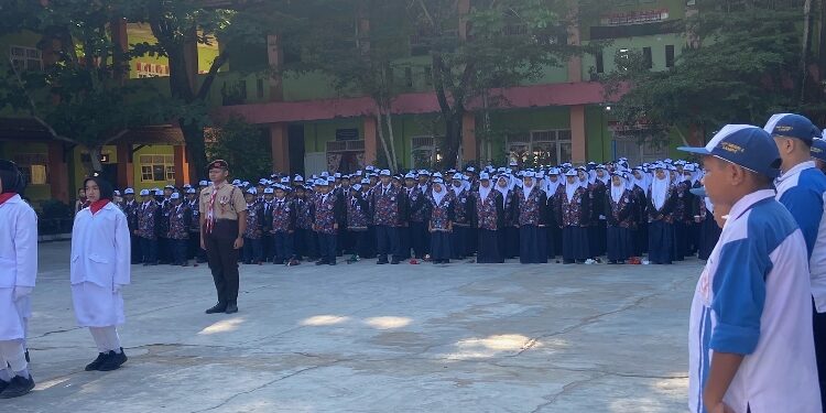 FOTO: DIAN/MATA KALTENG - Suasana upacara bendera di SMPN 2 Sampit, 17 Agustus 2023.