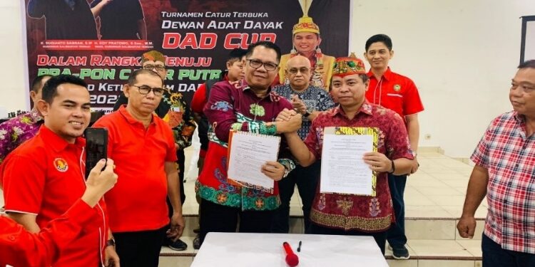 FOTO: MATAKALTENG - Penandatanganan Perjanjian Kerjasama antara Dislutkan Provinsi Kalteng bersama DAD Kalteng.